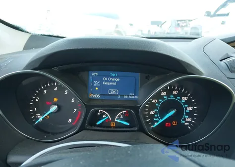 2015 Ford Escape S z USA, uszkodzony, nr VIN 1FMCU0F78FUC63419